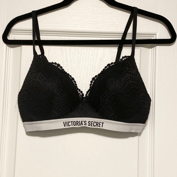 Victoria's Secret Other - Lacey bra